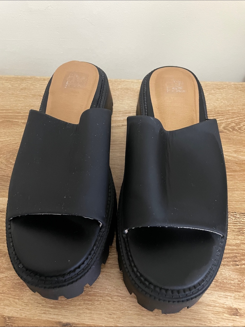 Dolce Vita Black Platform Slide Sandals